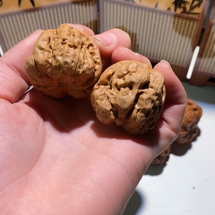 下***、精品文玩核桃蛤蟆头