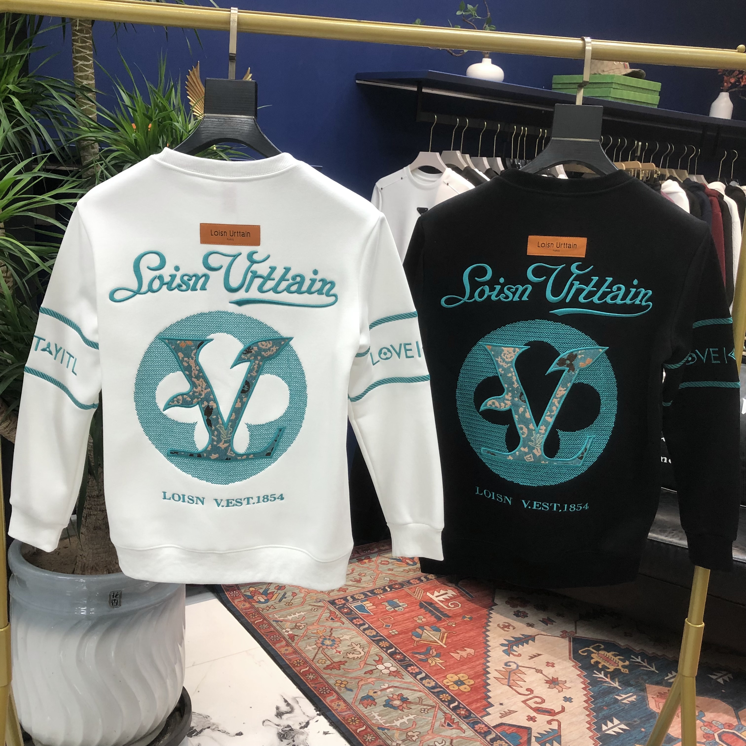 ZJ 69968 冬季加绒潮流重工刺绣圆领卫衣