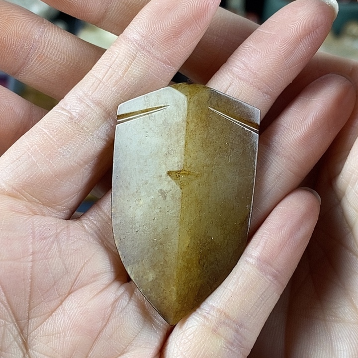 时***沿和田玉（糖玉）未镶嵌挂件