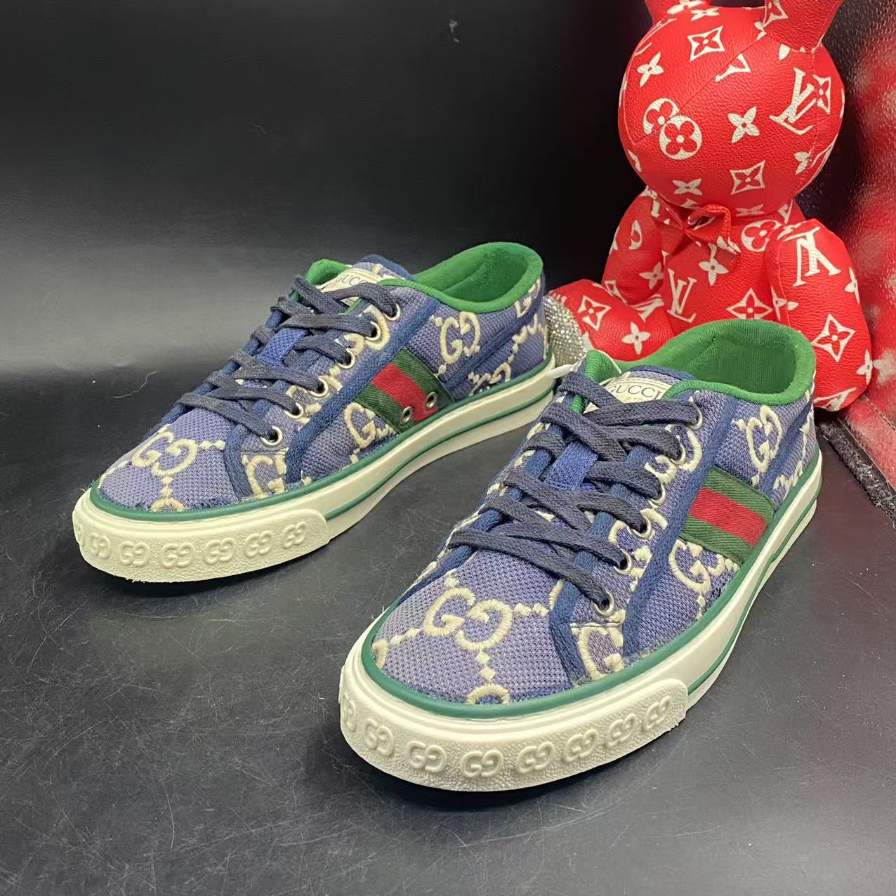 95新 GUCCI/古驰 男士休闲舒适深蓝牛仔1977板鞋39.5欧码ddm788