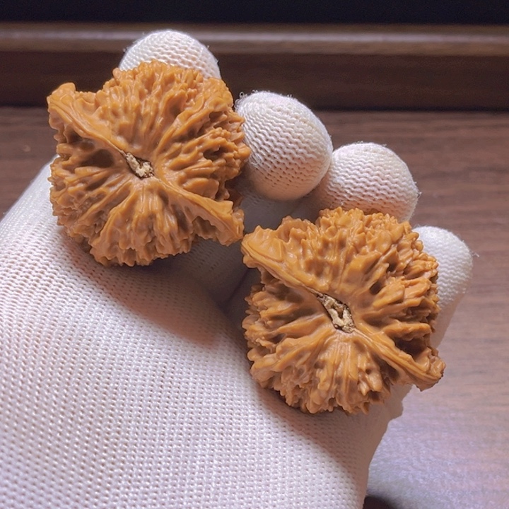 萤***火吊坠文玩核桃满天星