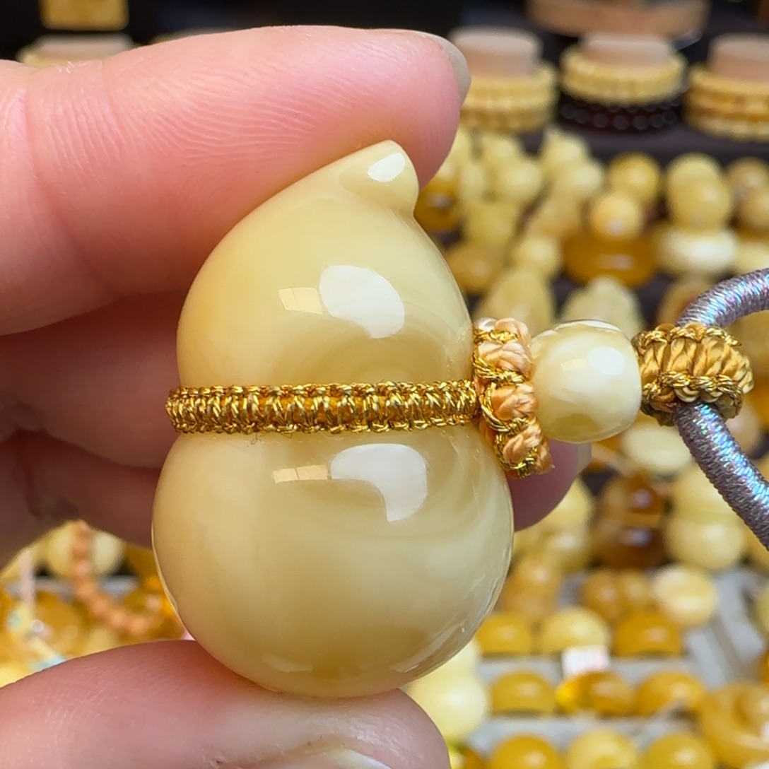 琥珀未镶嵌套链俄料蜜蜡葫芦吊坠