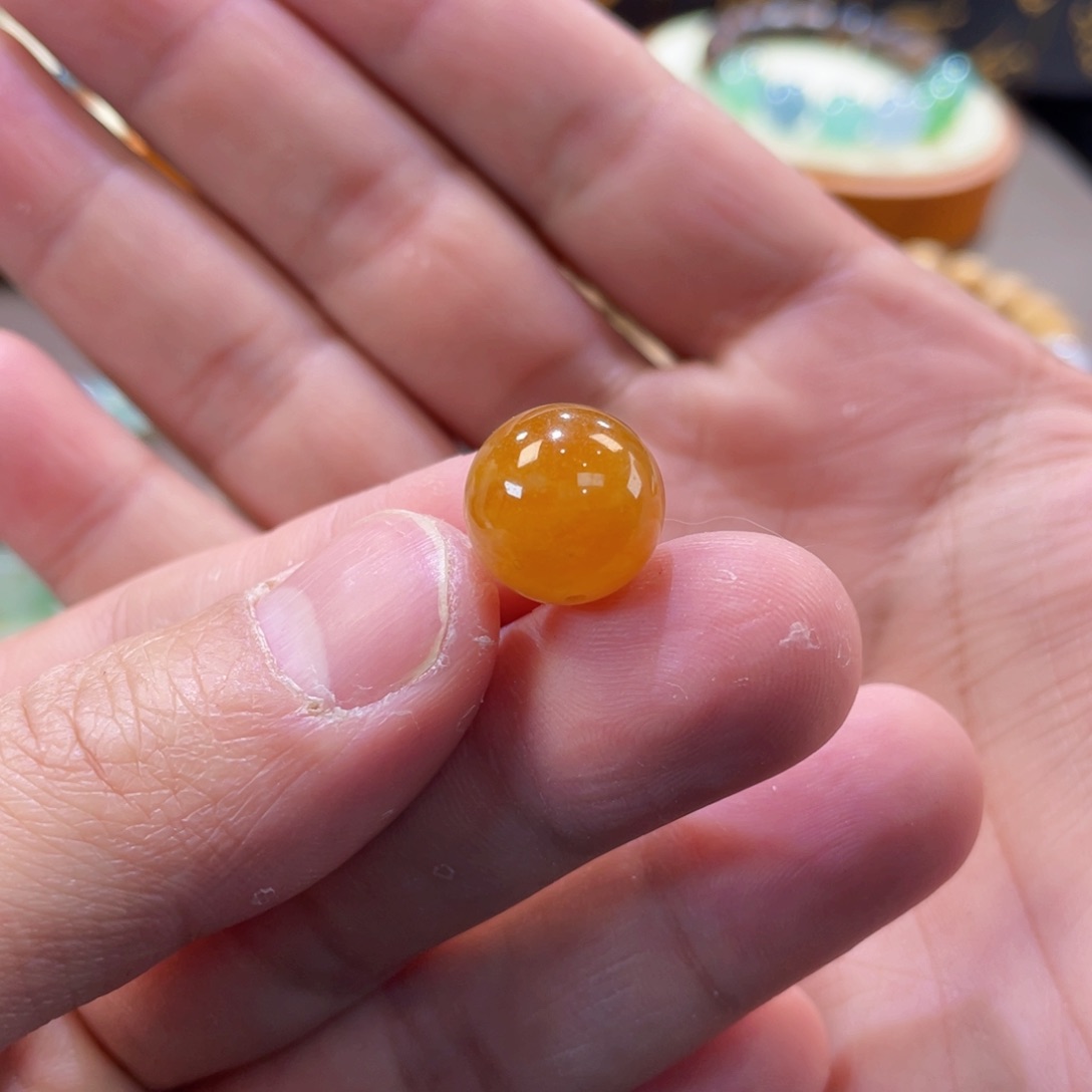 翡翠手链未镶嵌橘红