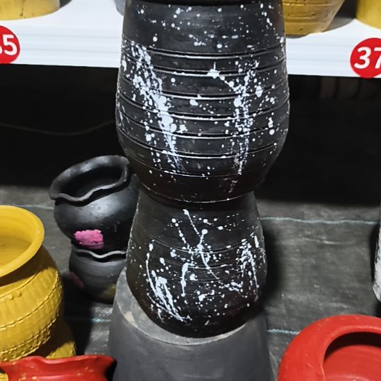 黑色泼墨平口口径12高度16到手两个底部有孔