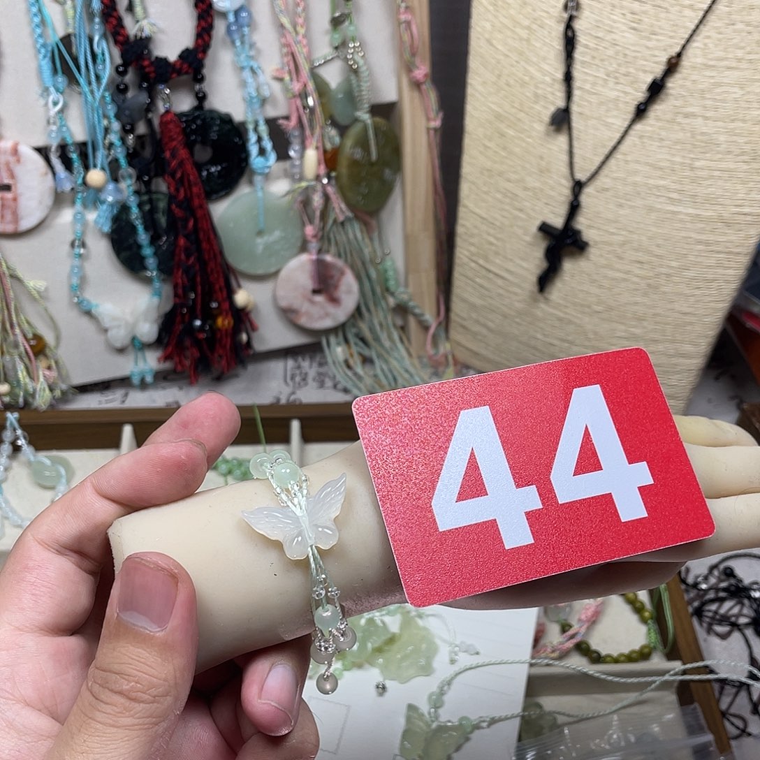 蛇纹石玉合金颈饰