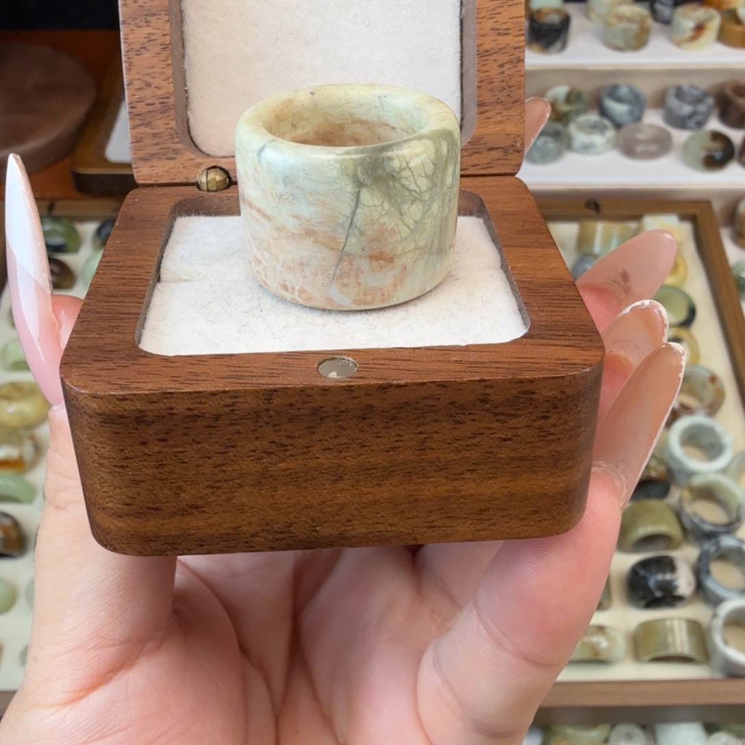 蛇纹石玉未镶嵌戒指mdgj17.2