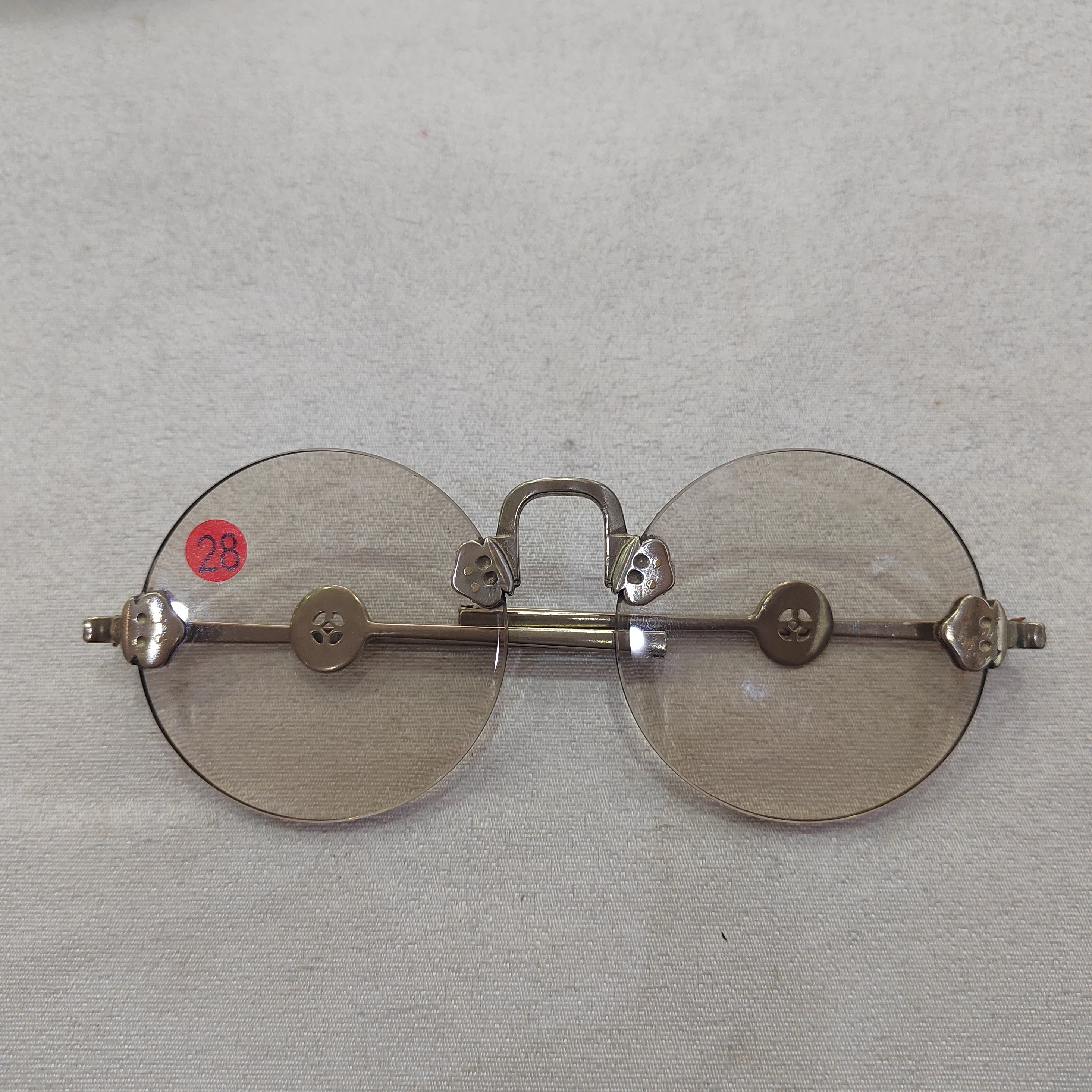 复古圆无镜框茶色眼镜一副尺寸6.0cm厚度3.8mm