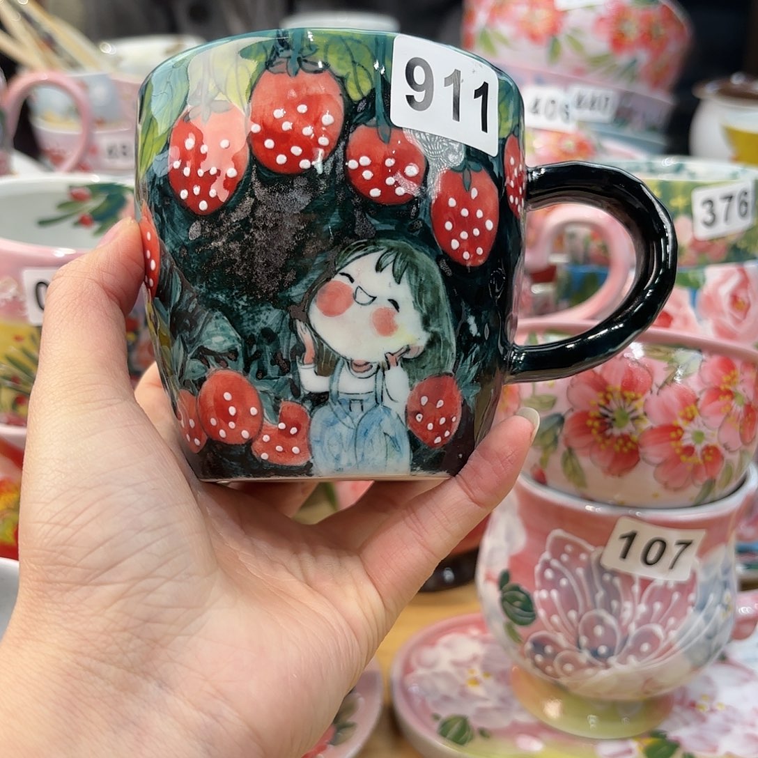 瓷片兔兔盖茨。兔兔