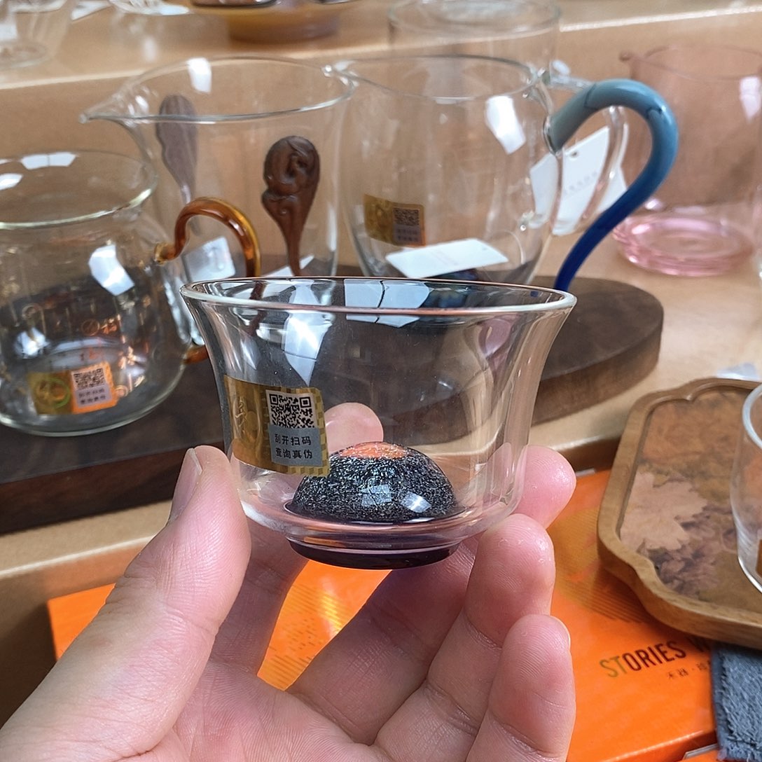 M***n斑斓清杯样品微瑕