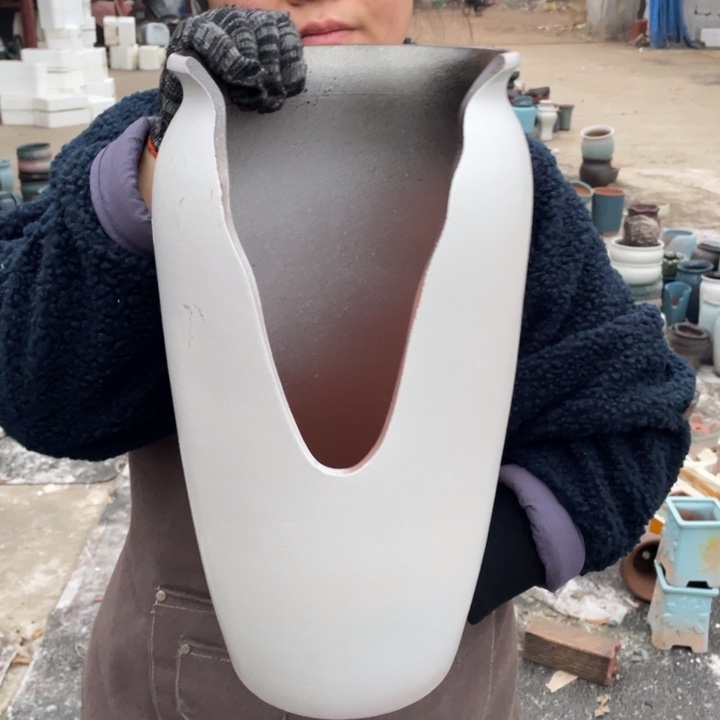 紫砂花盆口20高41瑕疵瑕疵