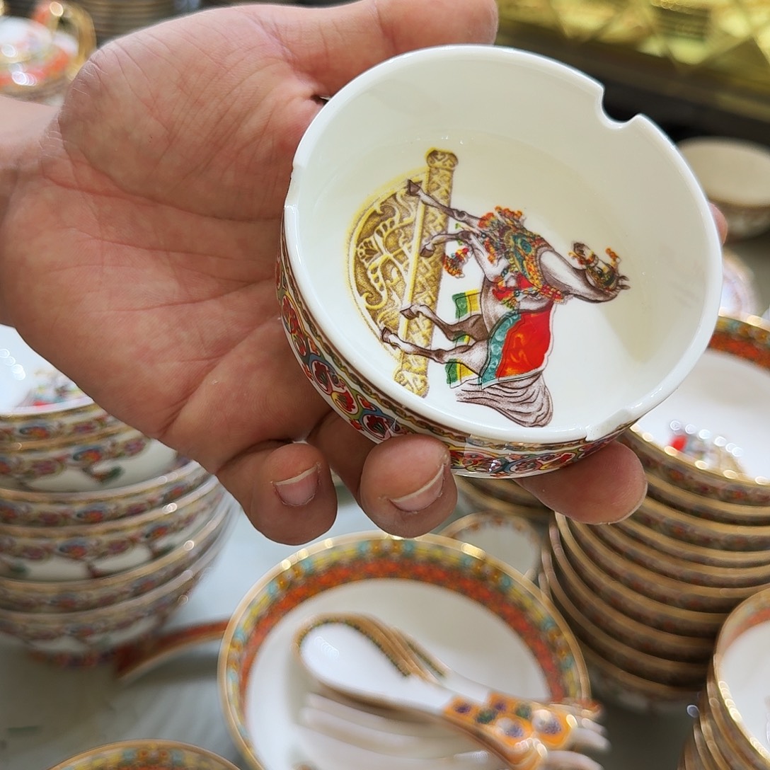 瓷片骨瓷餐具陶瓷高温工厂清