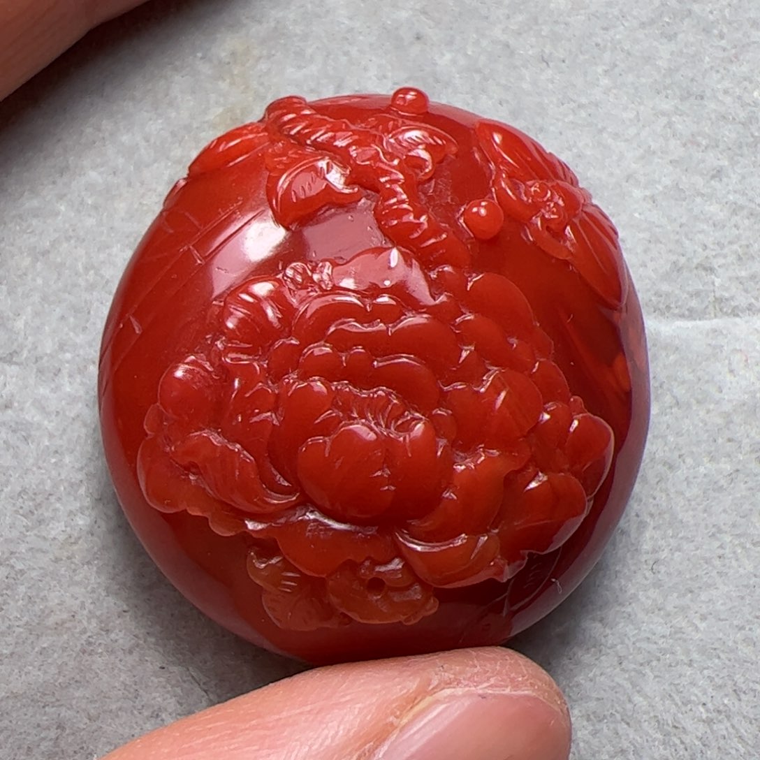 南红玛瑙吊坠未镶嵌