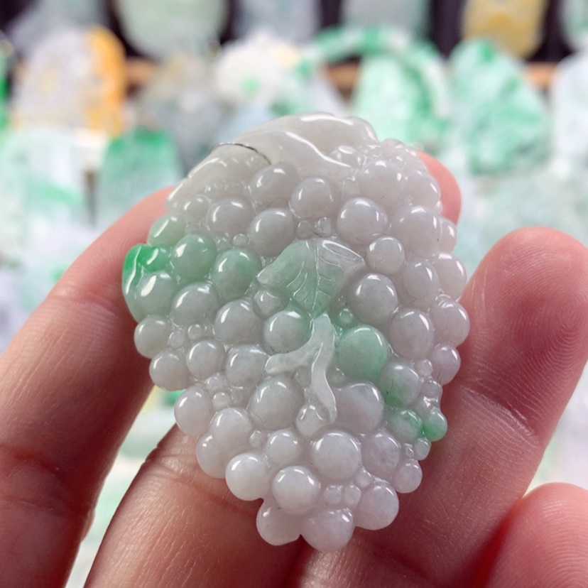 【闪购商品】翡翠吊坠(不含链)未镶嵌