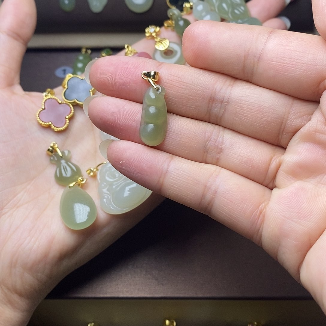 和田玉颈饰银S925镶嵌