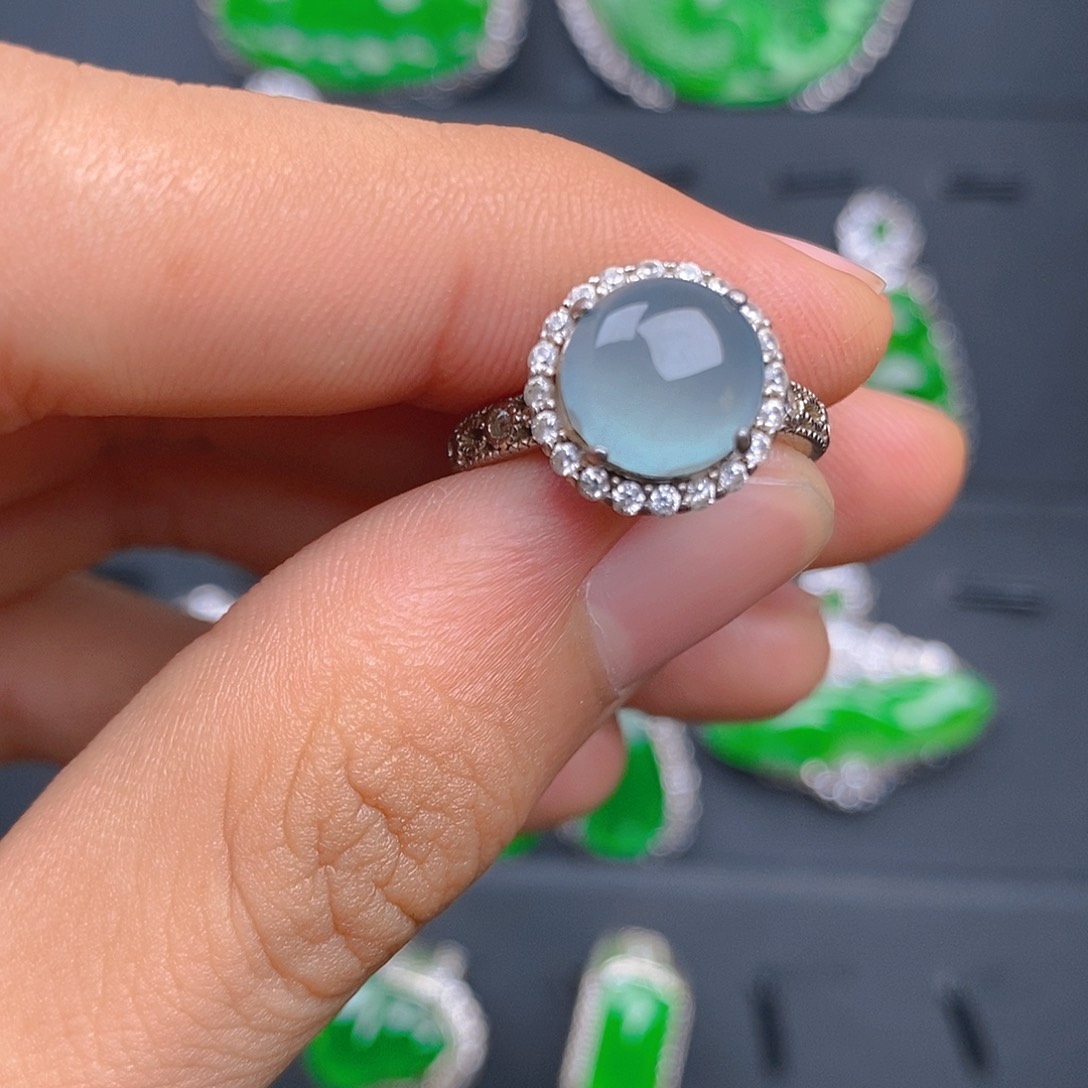 未镶嵌戒指翡翠戒指