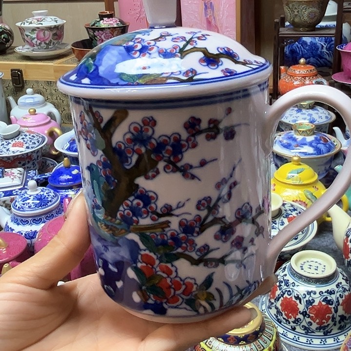 景德镇陶瓷艺术研究院