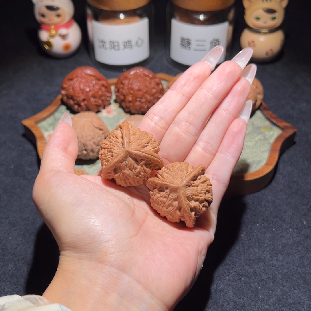 吊坠文玩核桃35糖三角