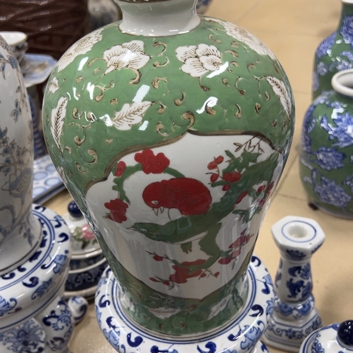 瓷片微瑕陶罐。。。。。。。。。。。。。