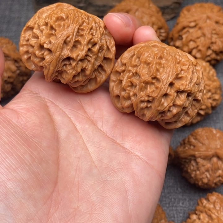 文玩核桃吊坠尺寸42苹果