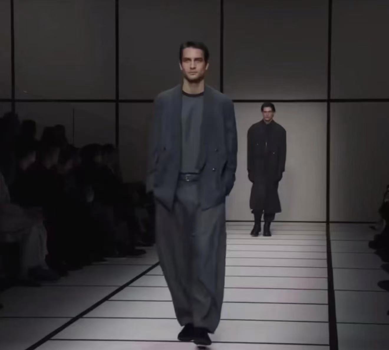 男女同款速干长袖卫衣打底时尚高级感加绒款