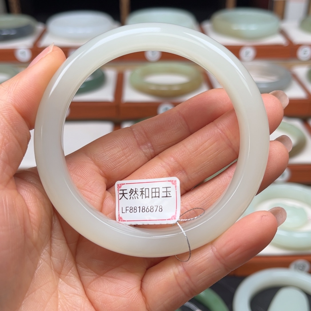 和田玉手镯未镶嵌慕*落