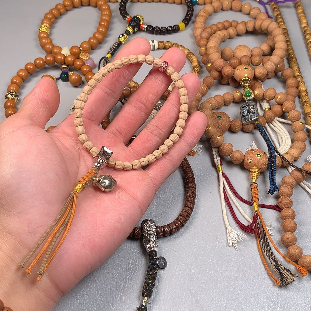 柏香籽/百香籽吊坠。。。。。。。。。。。