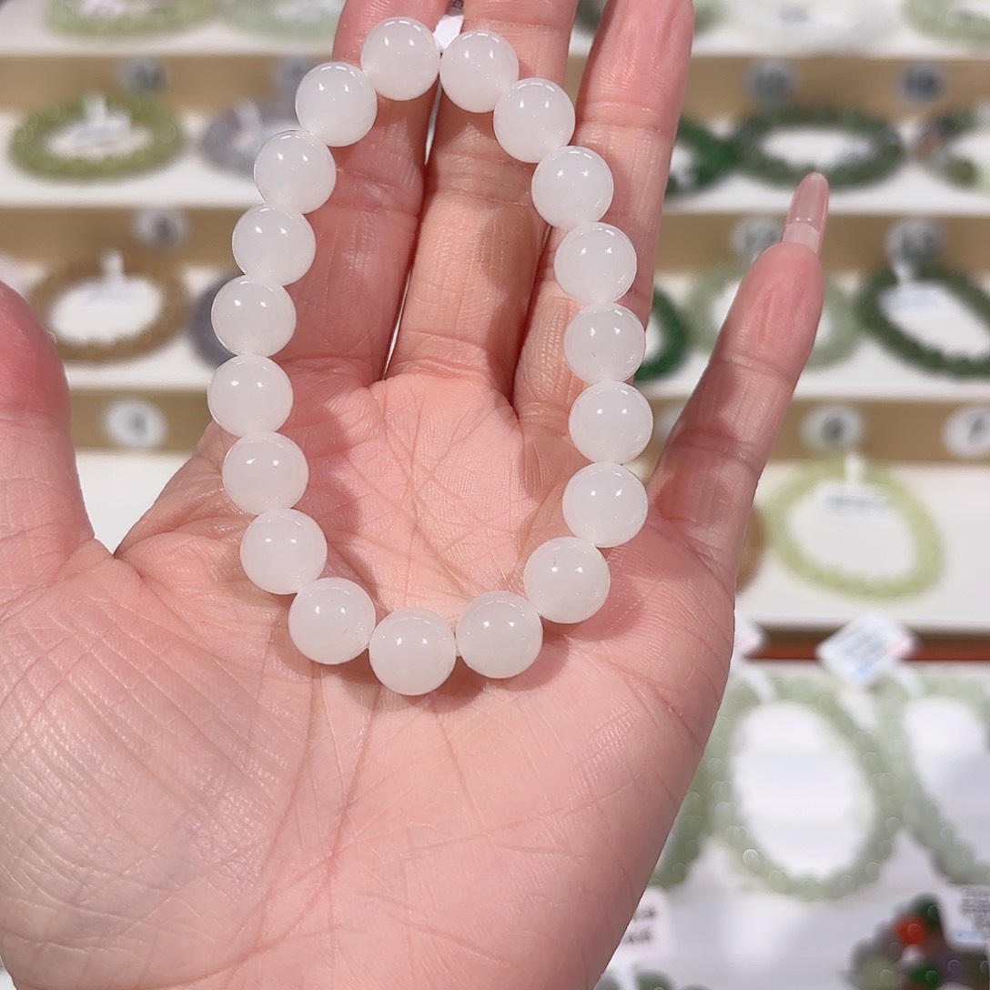 和田玉手链未镶嵌V