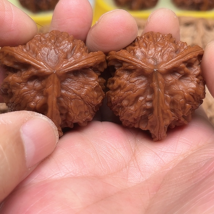 文玩核桃吊坠我想要