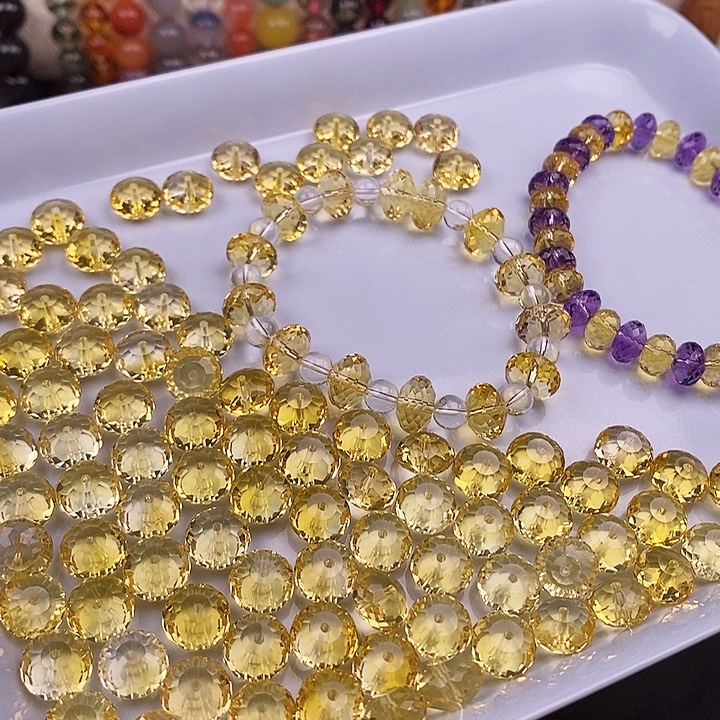 未镶嵌25个黄水晶卡10x6玛瑙/玉髓
