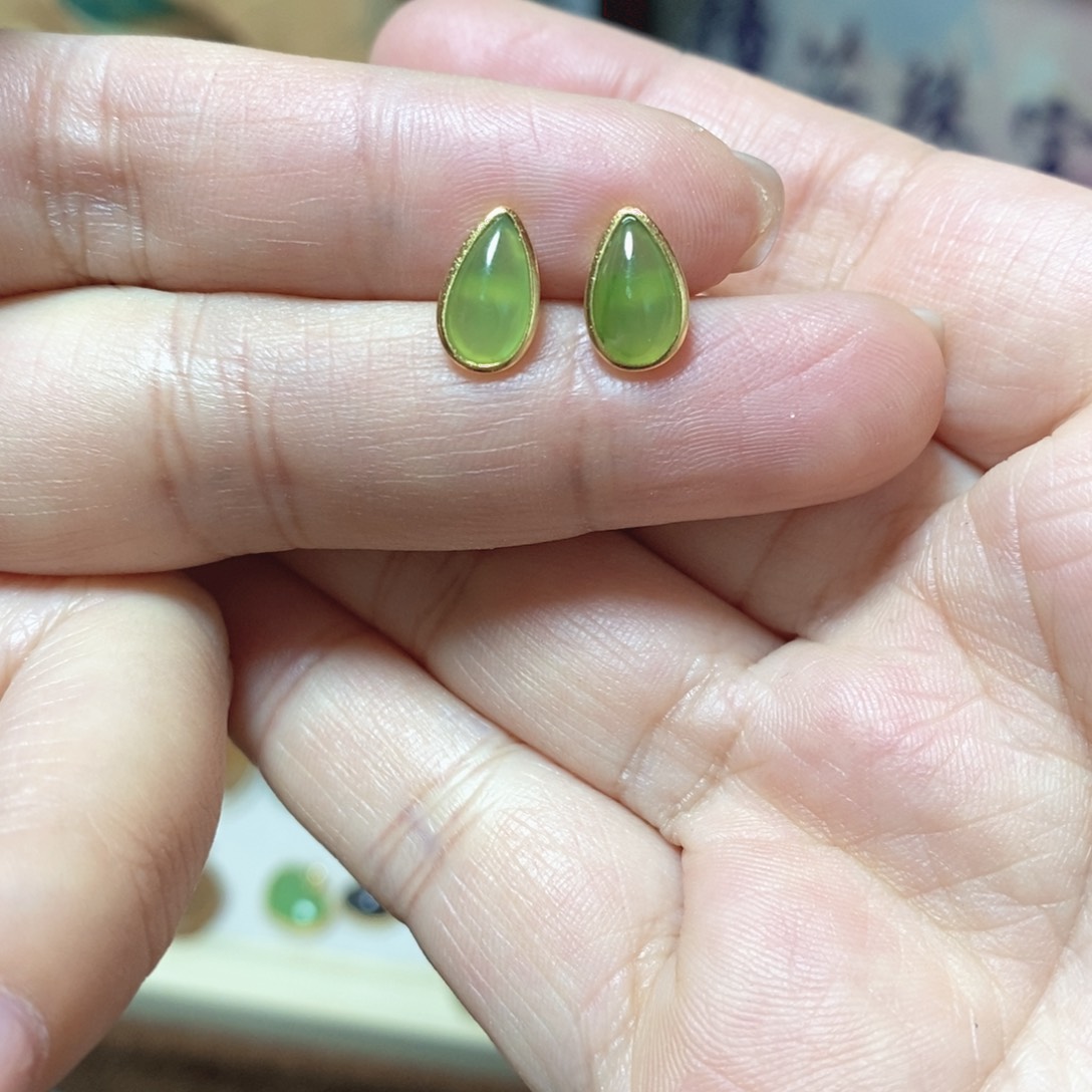 银S925镶嵌和田玉耳钉碧玉水滴耳钉