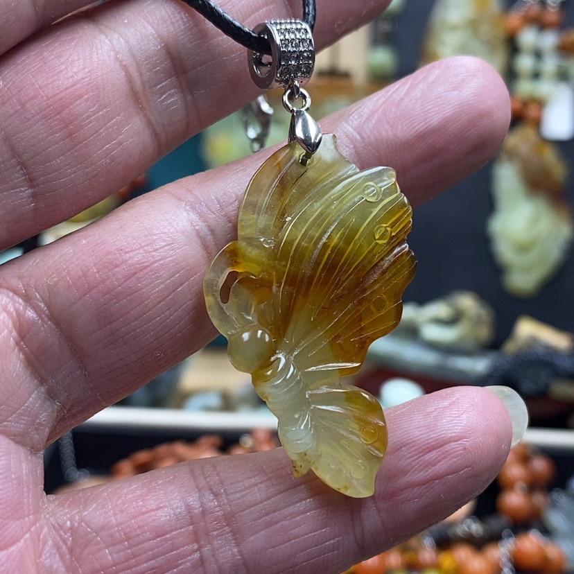 【闪购商品】蛇纹石玉吊坠未镶嵌