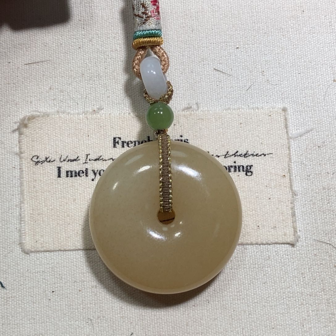 和田玉（糖玉）颈饰未镶嵌