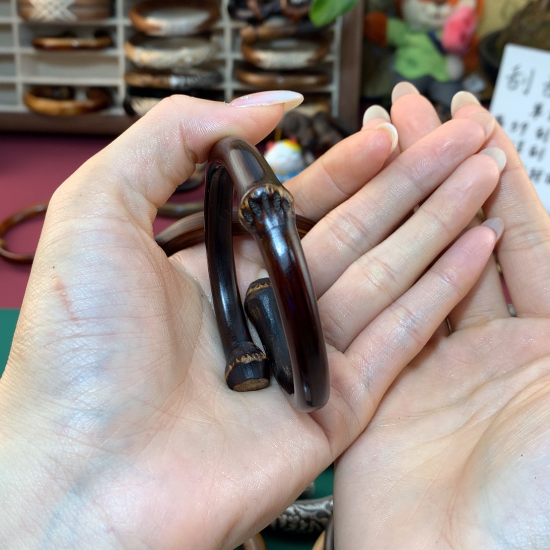 木质非金属正节孔雀金刚藤