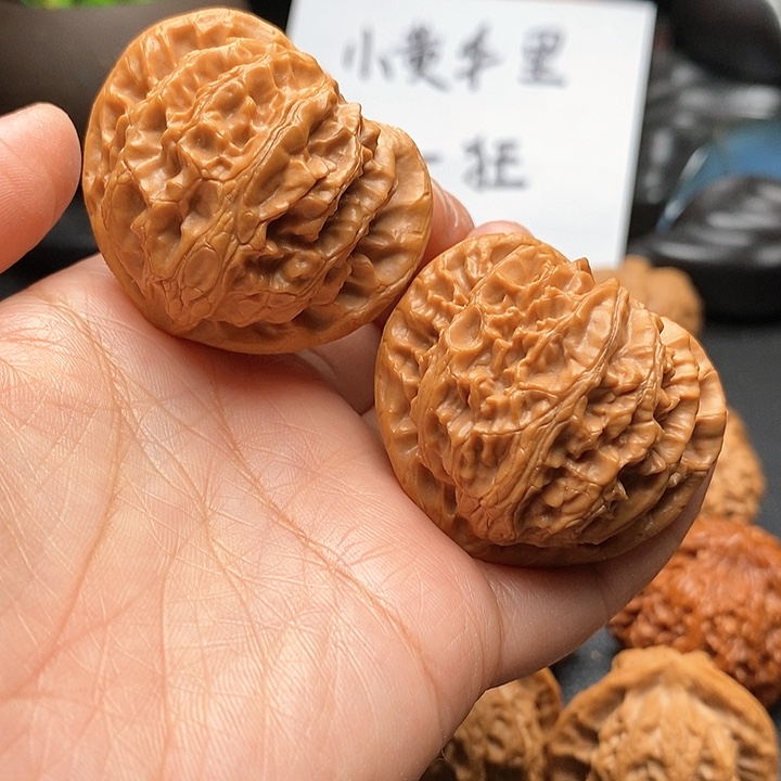 文玩核桃吊坠桃心43尺