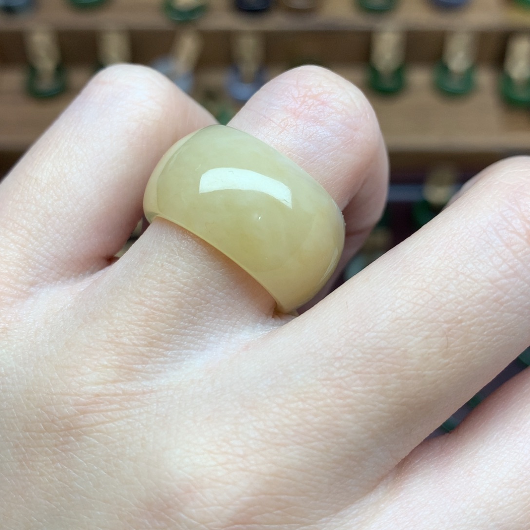 和田玉戒指未镶嵌