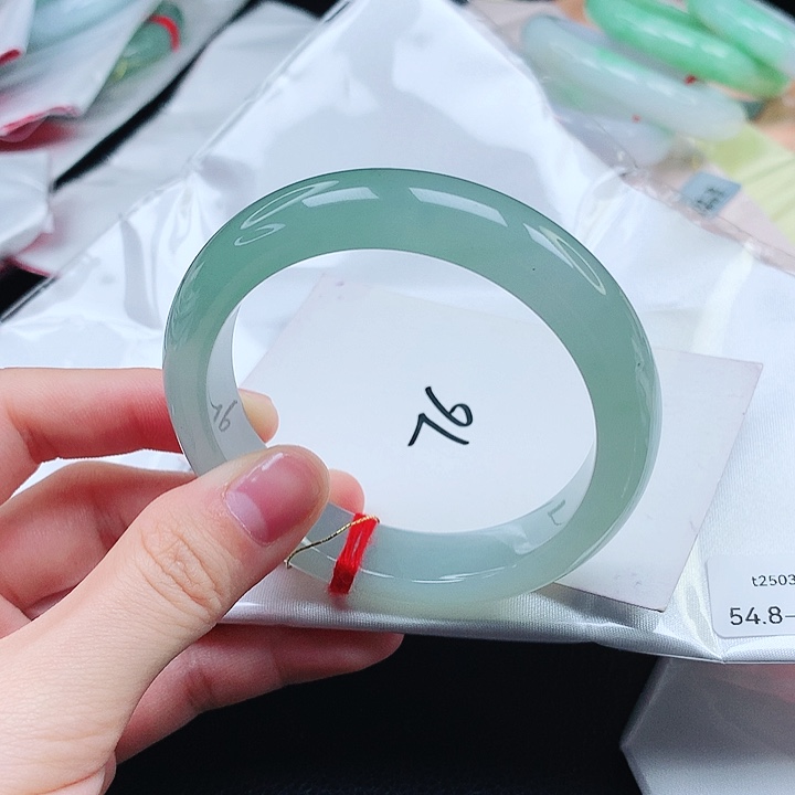 翡翠手镯未镶嵌晚*缅甸天然a货手镯54+