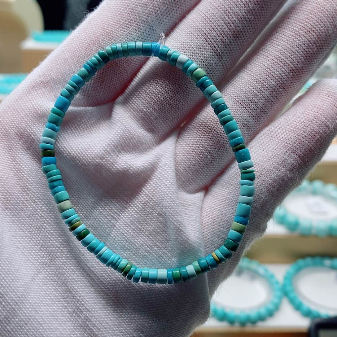 绿松石手串未镶嵌