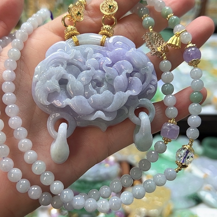 翡翠未镶嵌颈饰吊坠