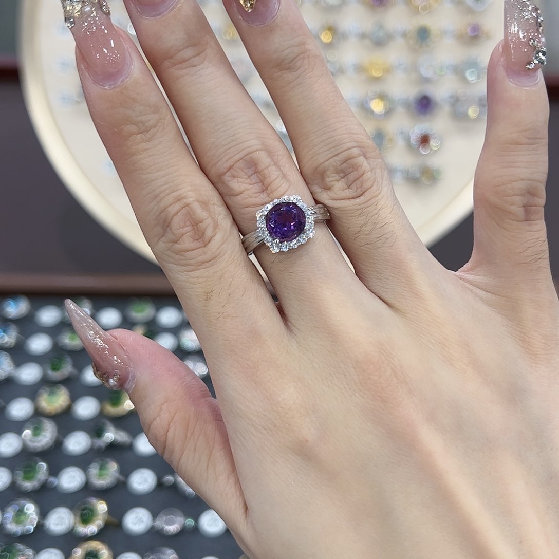 蛇纹石玉戒指银S925镶嵌是**呀