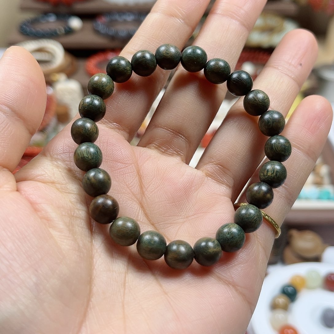 维腊木（绿檀）其他单圈手串