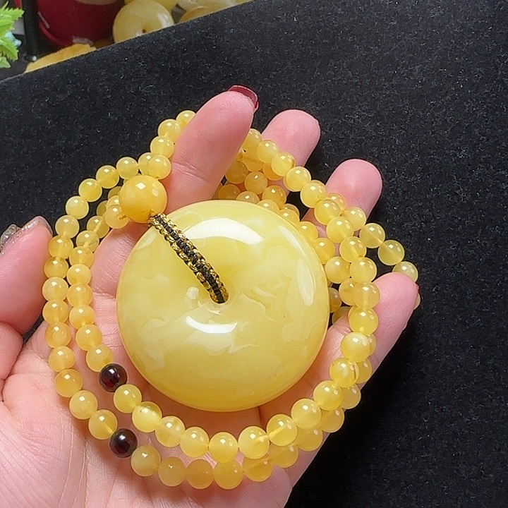 蜜蜡珠宝奇石未镶嵌