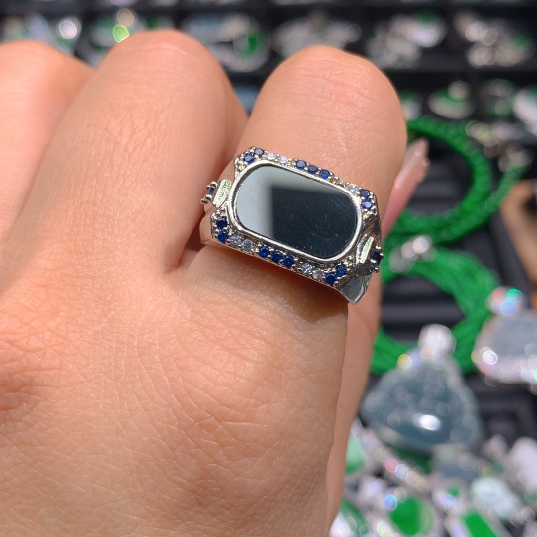 翡翠耳饰未镶嵌天然