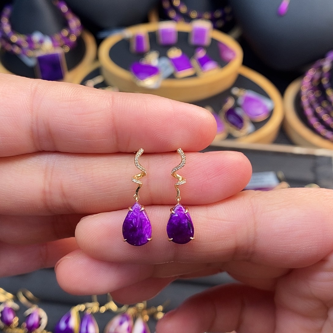 苏纪石（舒俱来）18K金镶嵌耳饰