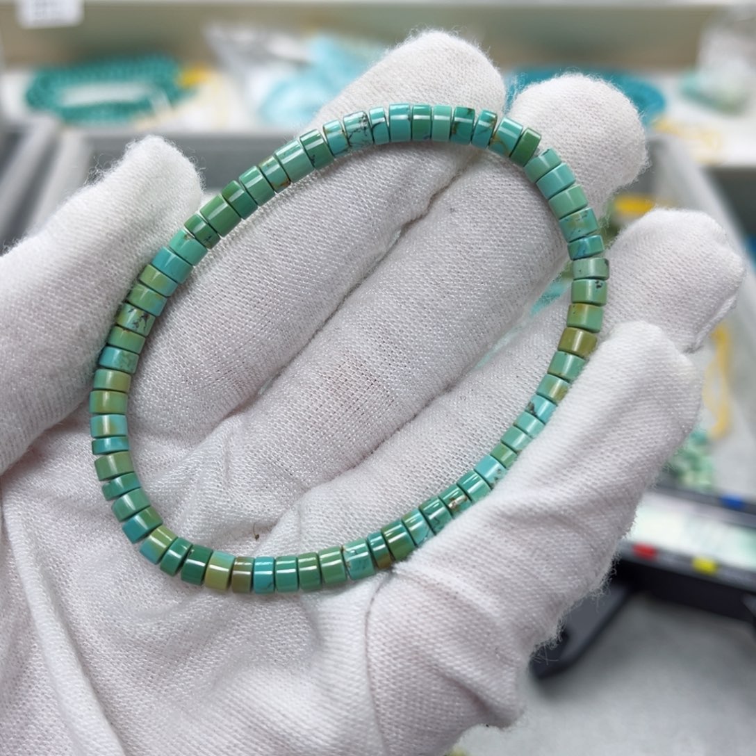 绿松石绿松石未镶嵌