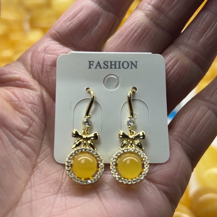 琥珀（矿物珀）未镶嵌裸石