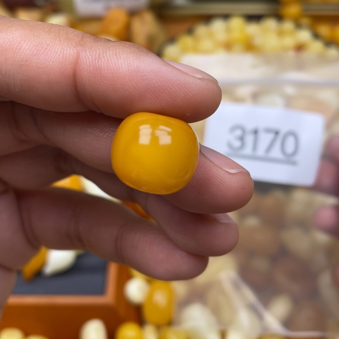 琥珀珠宝奇石未镶嵌15.9m