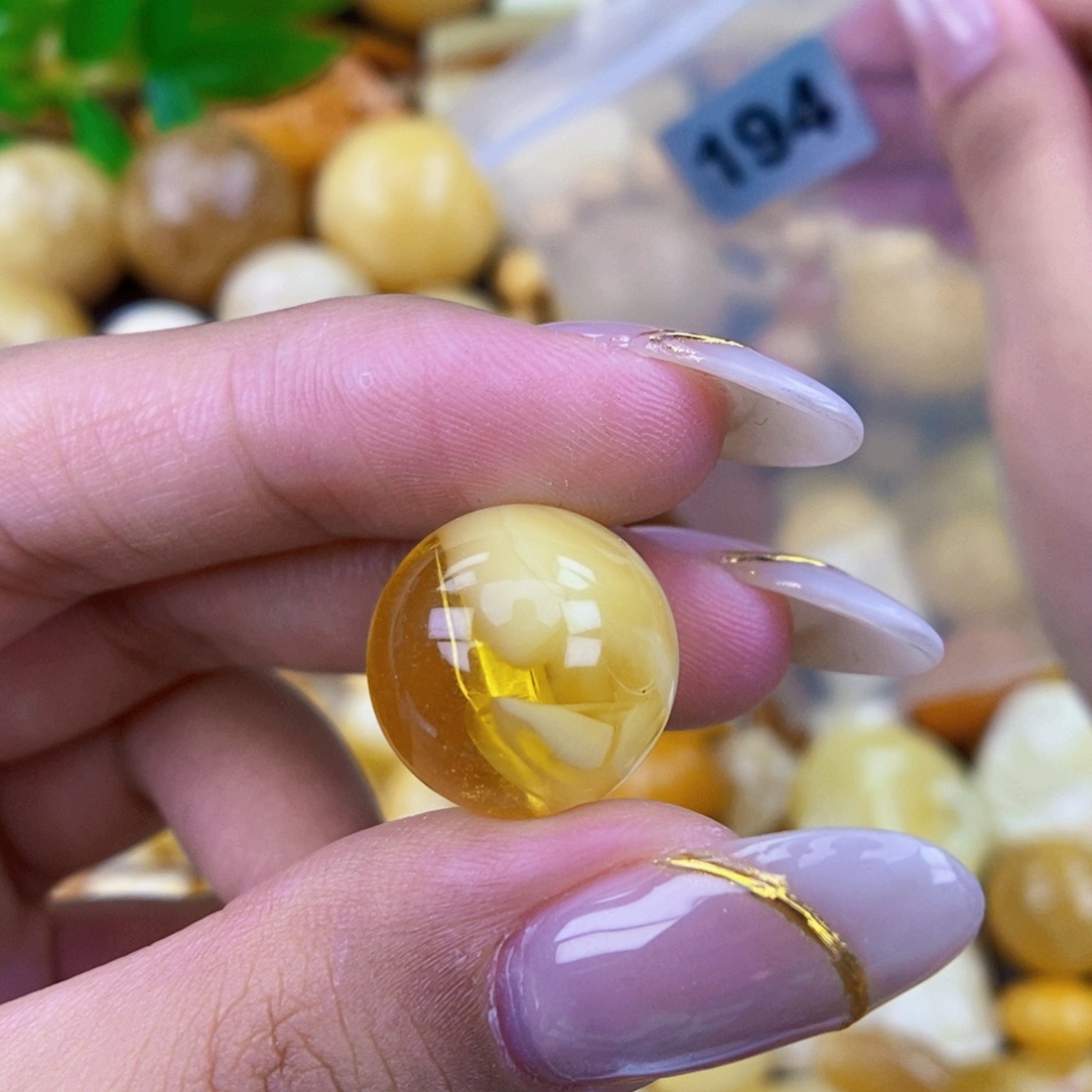 未镶嵌琥珀珠宝奇石16.5 粉