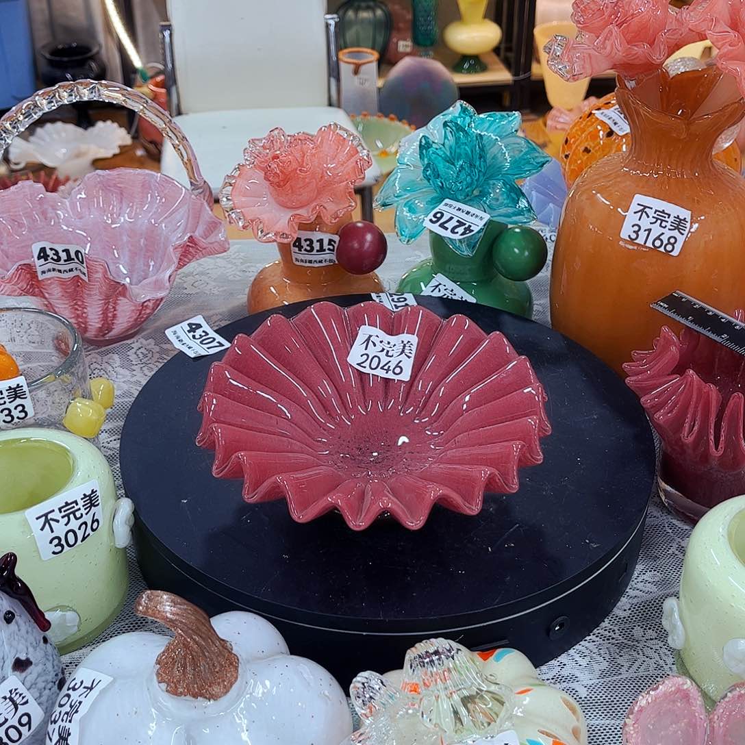 2046 家悦琉璃花瓶摆件不完美