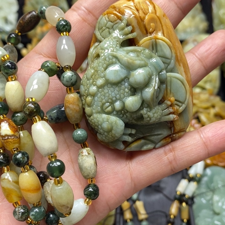 蛇纹石玉吊坠未镶嵌?**?