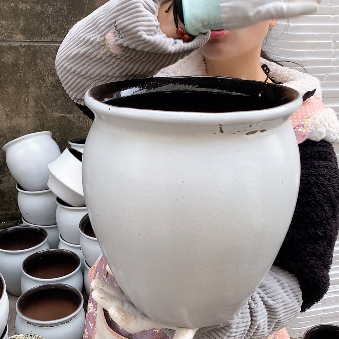 红泥花盆瑕疵口27高37